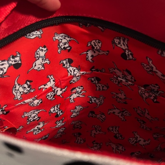 Disney x Harvey's | 101 Dalmatians "Streamline" Crossbody (Retired & Sold Out) - Picture 7 of 15